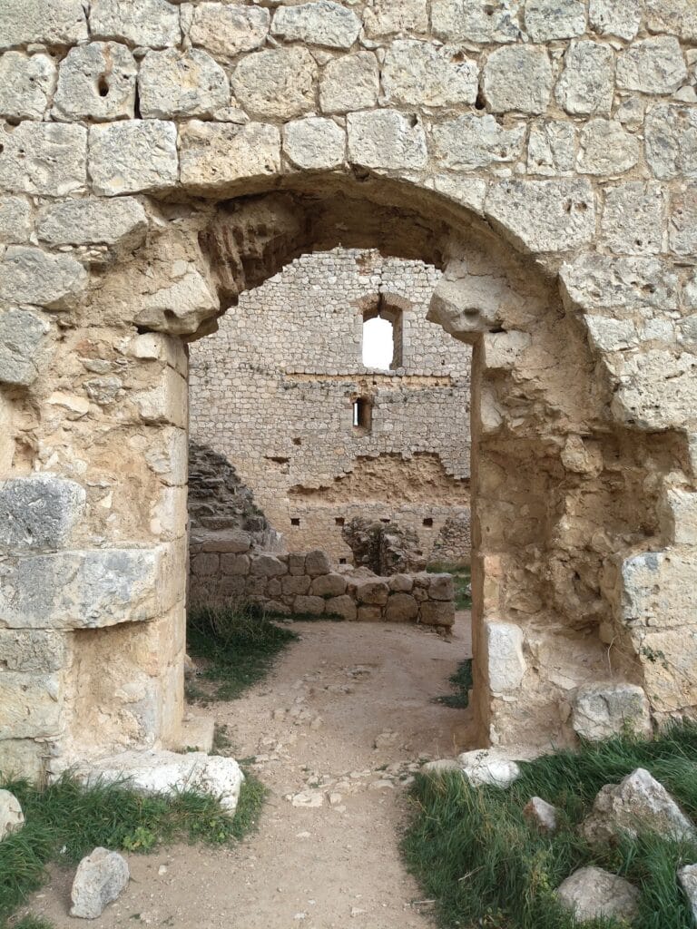 Castle of Pioz: A Fifteenth-Century Fortified Residence in Spain 3 Castle of Pioz