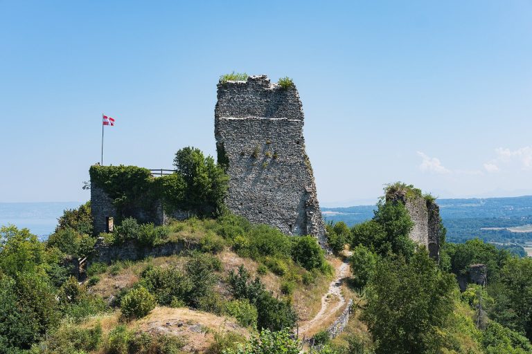 Château d’Allinges-Vieux: A Medieval Fortified Castle in France