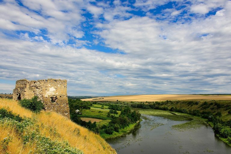 Zhvantsem Castle: A Polish Crown Frontier Fortress in Ukraine