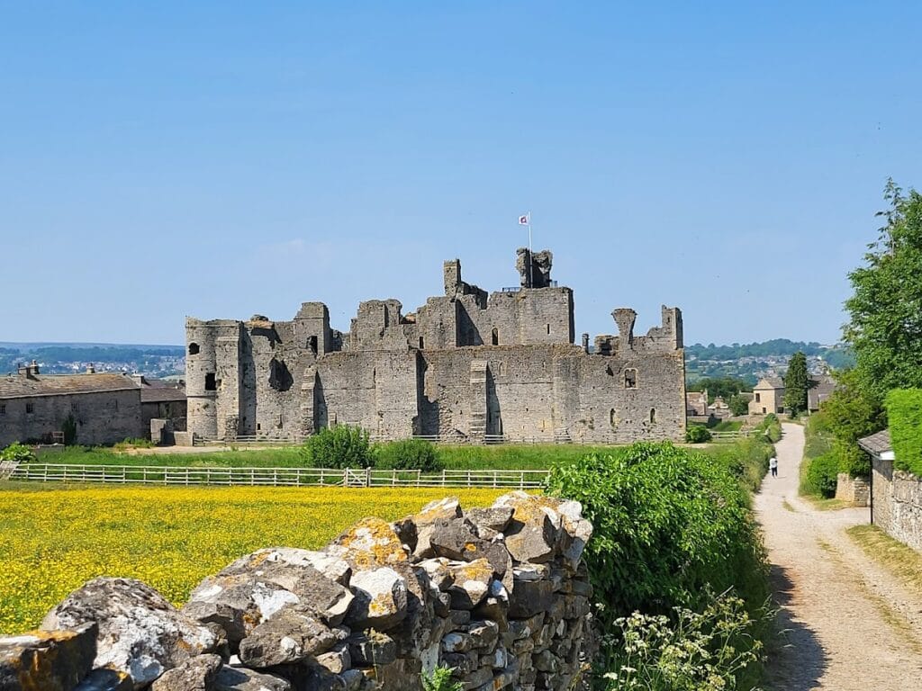 Middleham Castle: A Norman Stronghold in England 6 Middleham Castle