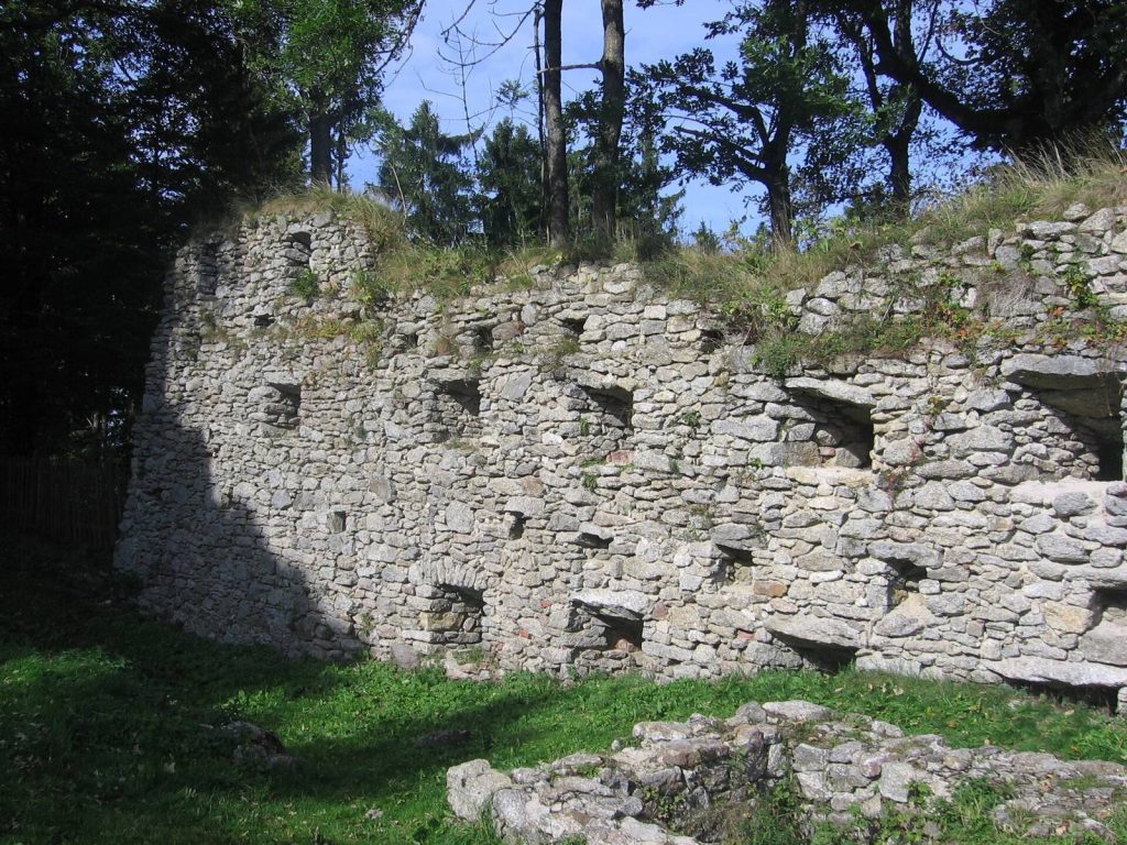 Vítkův kámen: A Gothic Frontier Castle in Czechia 4 Vítkův kámen