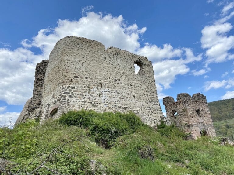 Château du Hugstein: A Medieval Fortress in Buhl, France