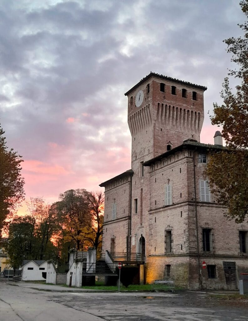 Rocca dei Terzi: A Medieval Castle and Noble Residence in Sissa, Italy 6 Rocca dei Terzi