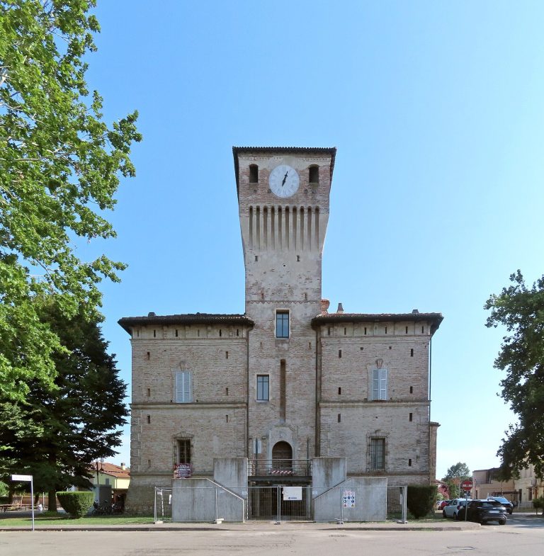 Rocca dei Terzi: A Medieval Castle and Noble Residence in Italy