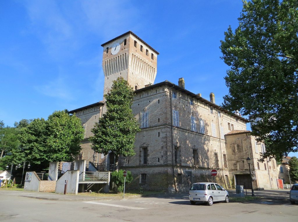 Rocca dei Terzi: A Medieval Castle and Noble Residence in Italy 2 Rocca dei Terzi