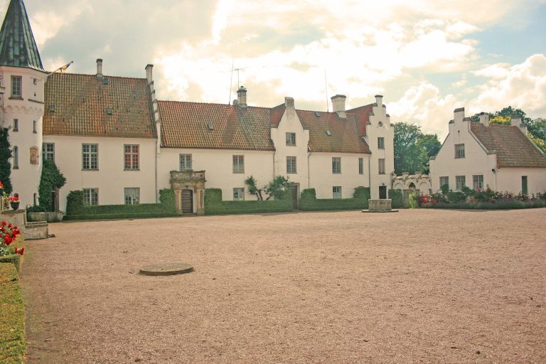 Bosjökloster: A Medieval Benedictine Nunnery and Castle in Sweden