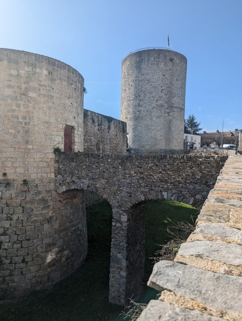 Château de Dourdan: Medieval Royal Fortress and Museum 3 Château de Dourdan