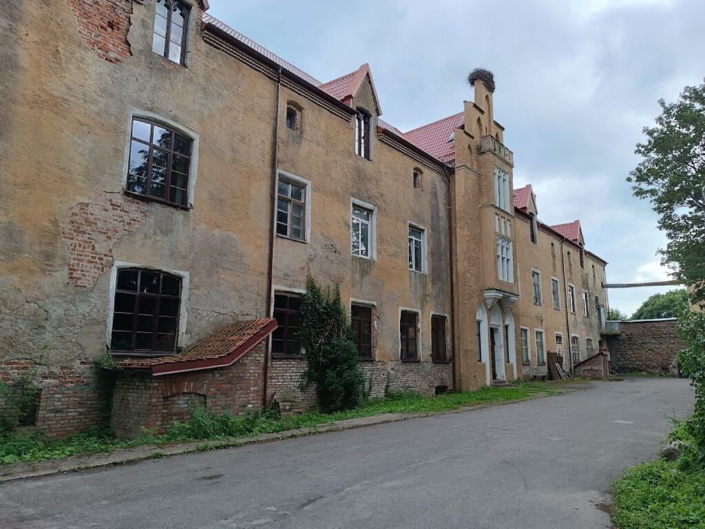 Waldau Castle: A Teutonic Order Fortress and Administrative Estate in Russia 1 Waldau Castle
