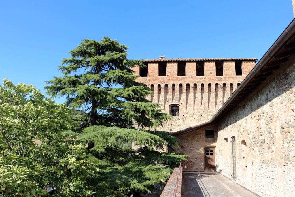 Castello Pallavicino: A Historic Fortress in Varano de’ Melegari, Italy 9 Castello Pallavicino