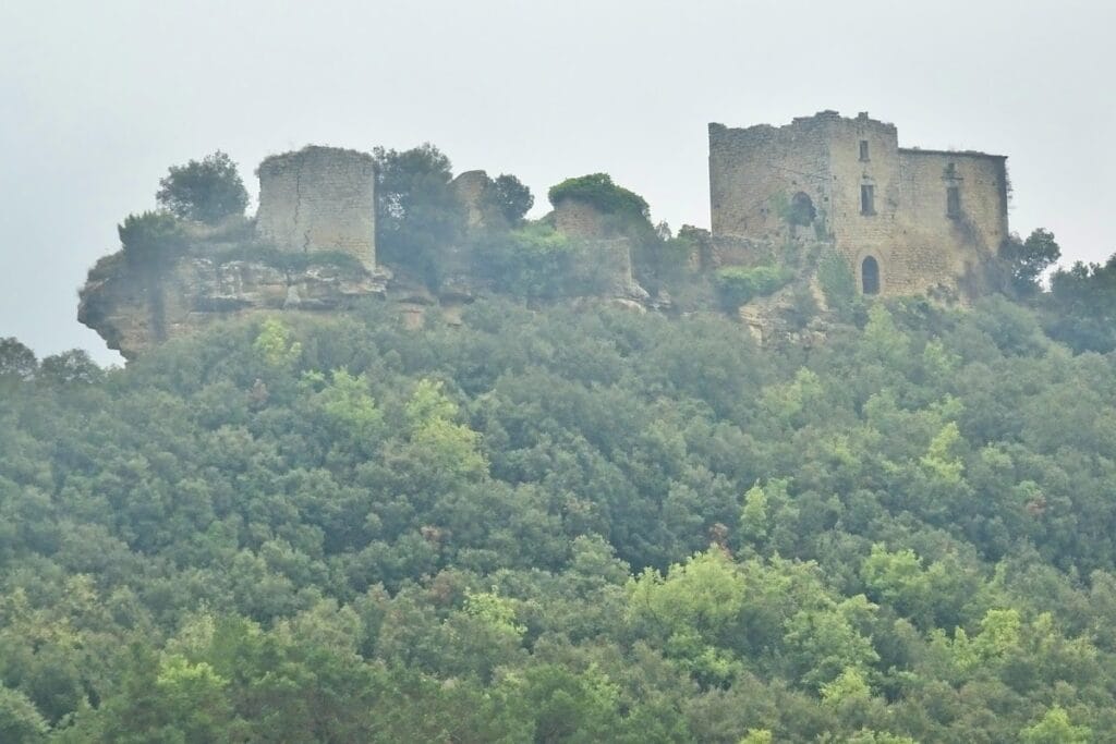 Castell de Castellcir: A Romanesque Castle in Catalonia 3 Castell de Castellcir