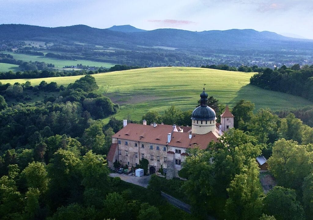 Grabštejn: A Gothic Castle and Renaissance Chateau in Czechia 3 Grabštejn