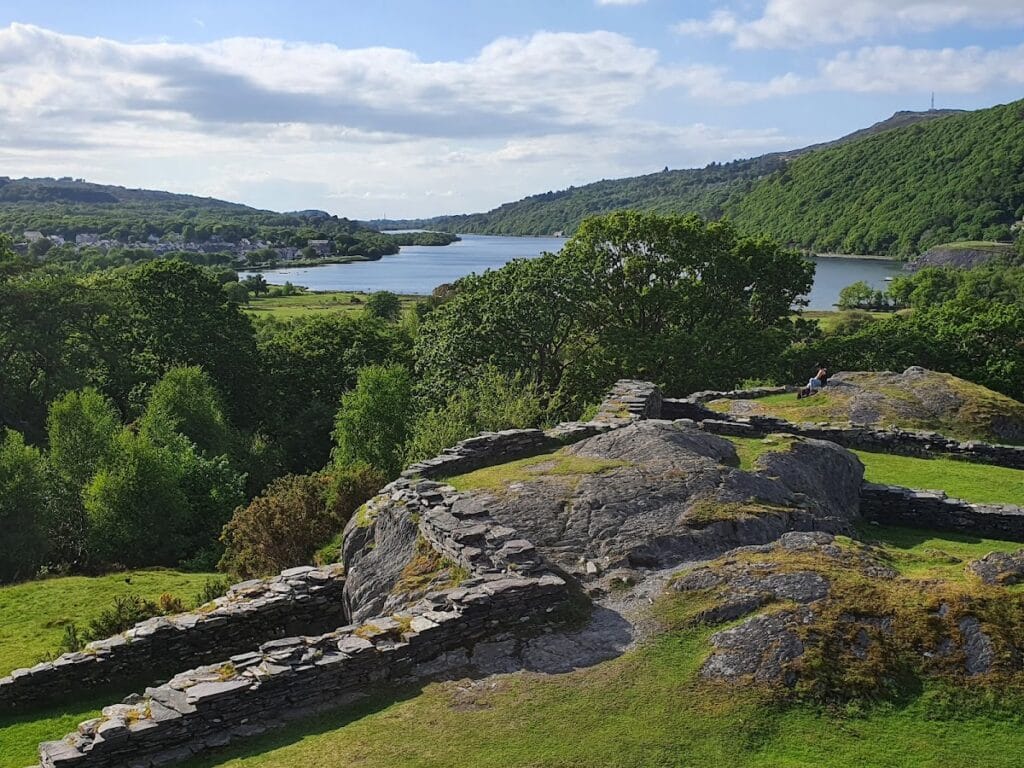 Dolbadarn Castle: A Welsh Princely Stronghold in Northern Wales 5 Dolbadarn Castle