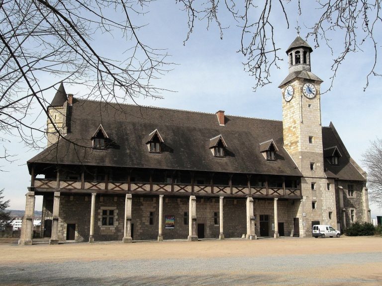 The Dukes of Bourbon’s Castle in Montluçon: A Medieval Fortress and Residence
