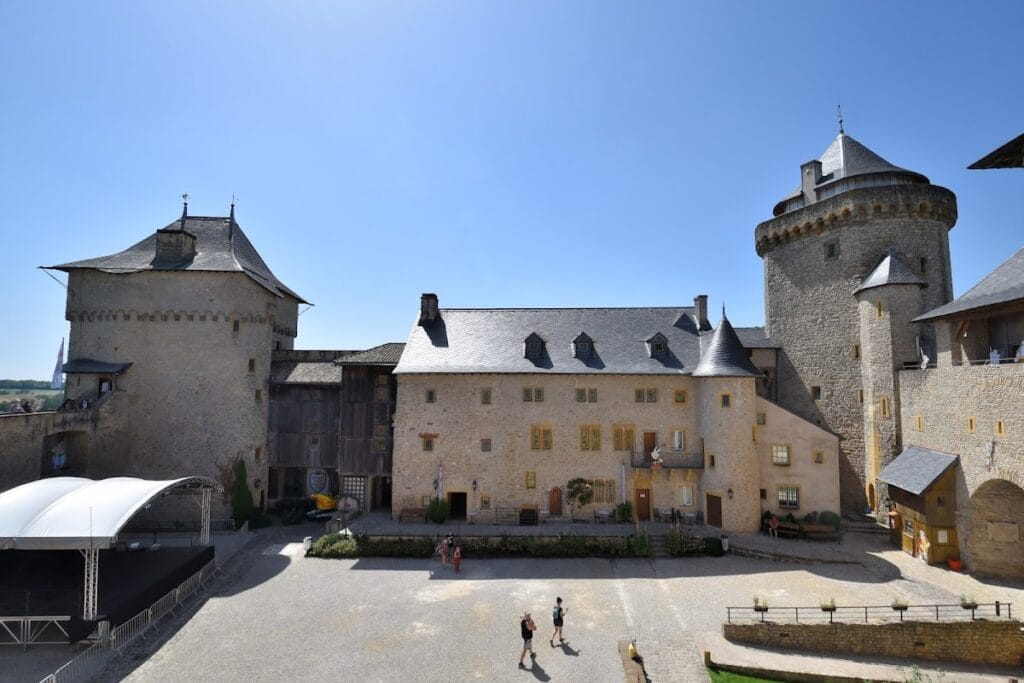 Château de Malbrouck: A Medieval Fortress in Manderen-Ritzing, France 7 Château de Malbrouck