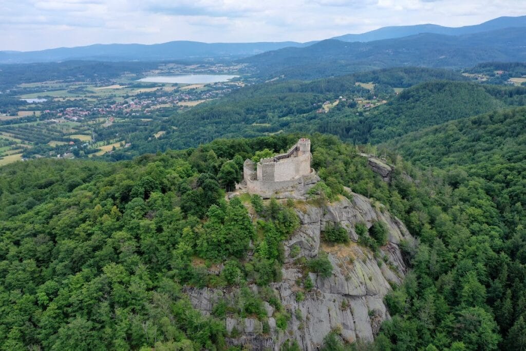 Chojnik Castle: A Medieval Mountain Fortress in Poland 4 Chojnik Castle