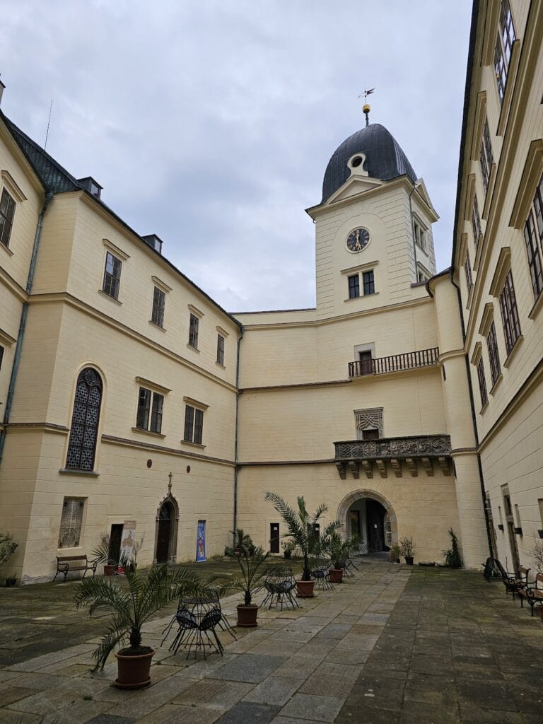 Hrubý Rohozec Castle: A Historic Bohemian Fortress in the Czech Republic 7 Hrubý Rohozec