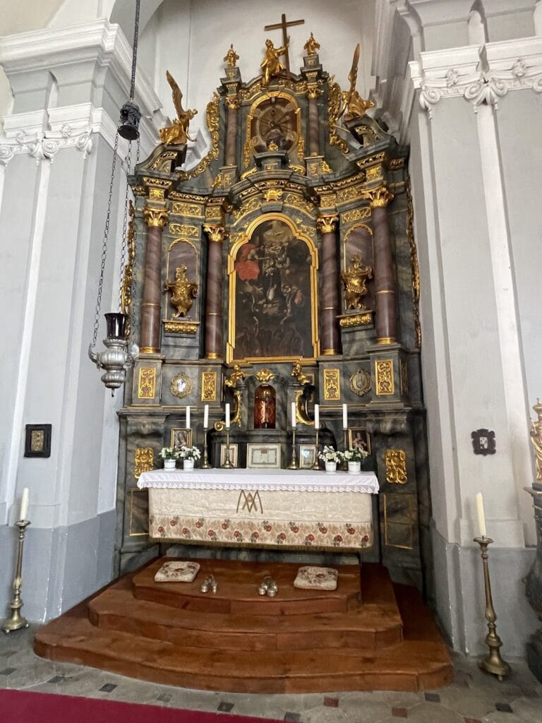 Hrubý Rohozec Castle: A Historic Bohemian Fortress in the Czech Republic 9 Hrubý Rohozec