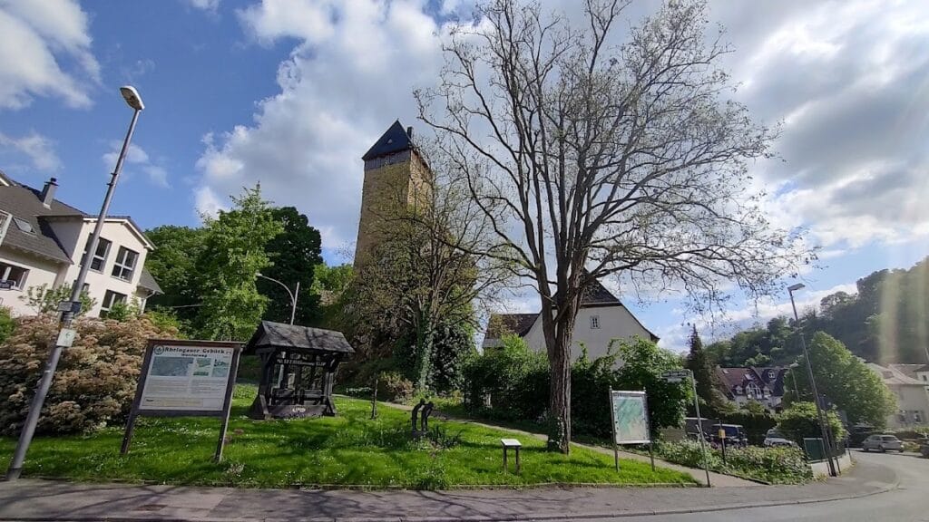 Burg Frauenstein: A Medieval Castle Ruin in Wiesbaden 4 Burg Frauenstein