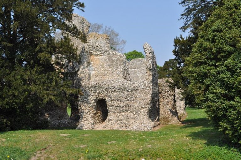 Weeting Castle: A High-Status Medieval Manor House in Norfolk