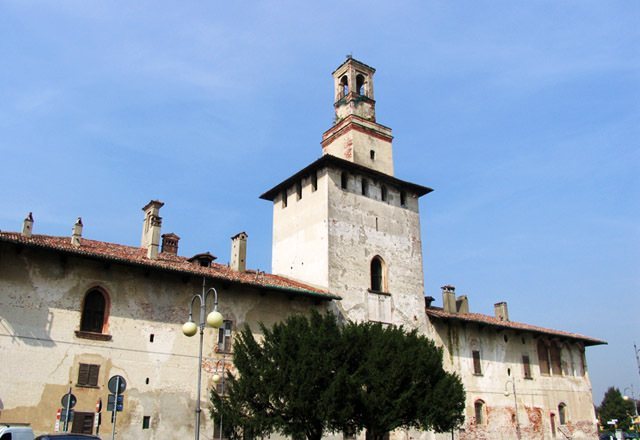 Visconti Castle: A Medieval Hunting Residence in Cusago, Italy