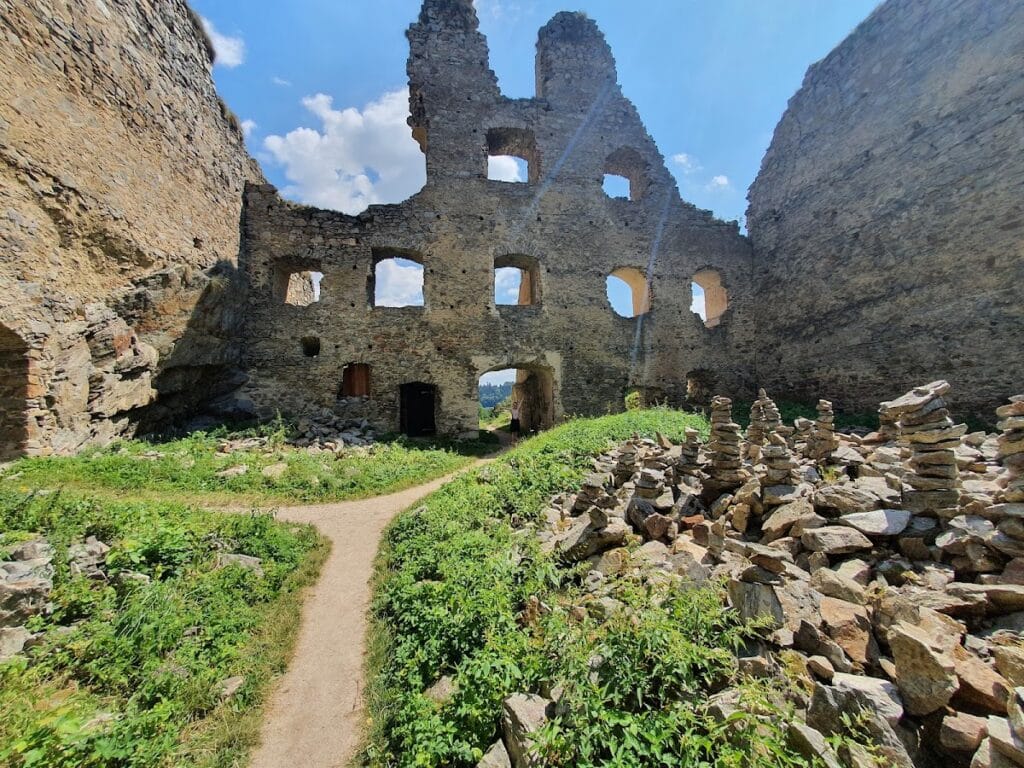 Dívčí kámen: A Gothic Rožmberk Castle Ruin in Czechia 5 Dívčí kámen
