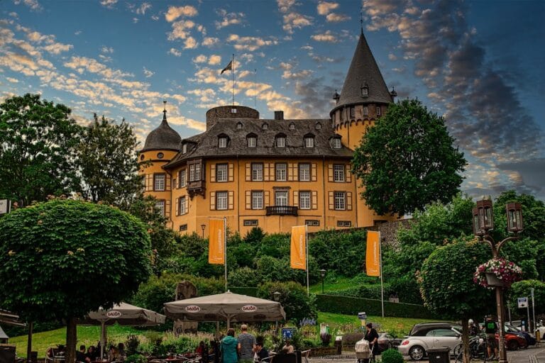 Genovevaburg: A Medieval Castle in Mayen, Germany