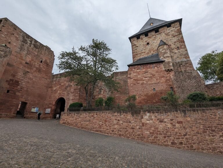 Burg Nideggen: A Medieval Hill Castle in Germany