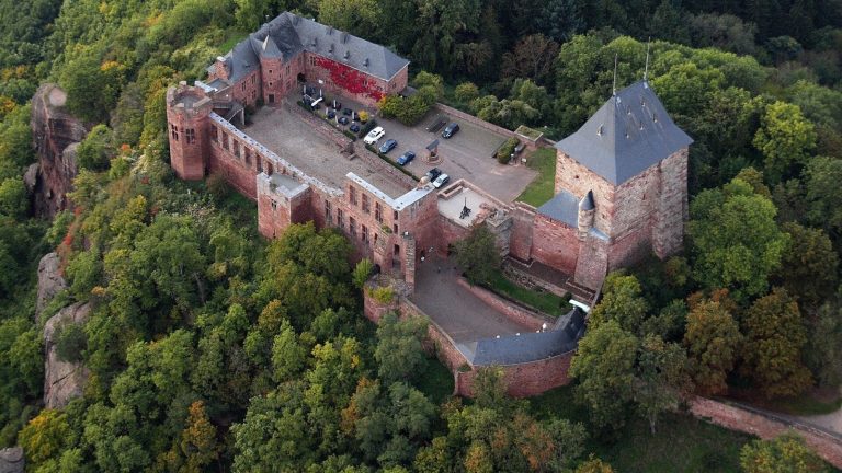 Burg Nideggen: A Medieval Hill Castle in Germany
