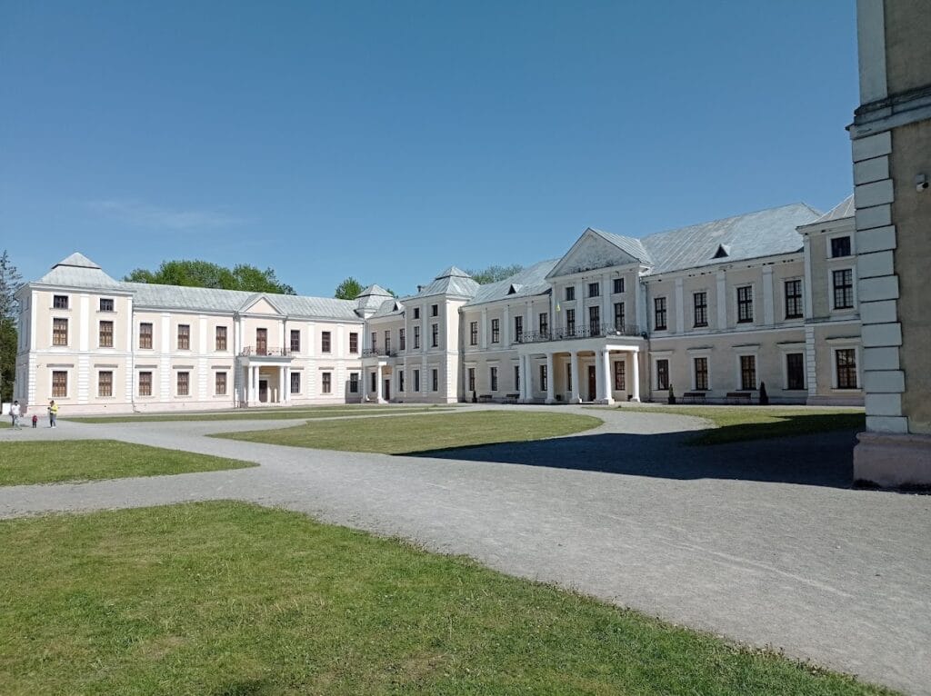 Vyshnivets Palace: A Historic Fortress and Noble Residence in Ukraine 6 Vyshnivets Palace