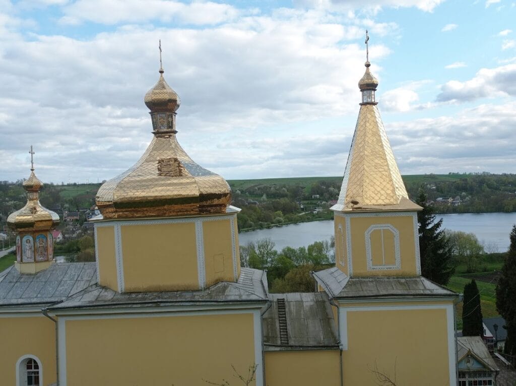 Vyshnivets Palace: A Historic Fortress and Noble Residence in Ukraine 9 Vyshnivets Palace