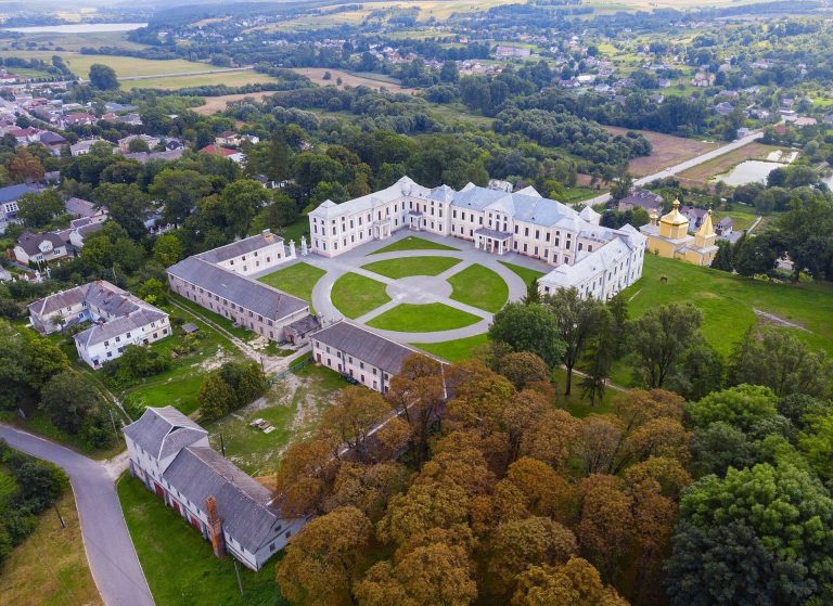 Vyshnivets Palace: A Palace in a Fortress in Ukraine