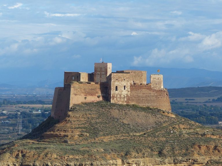 Monzón Castle: A Templar Fortress in Spain