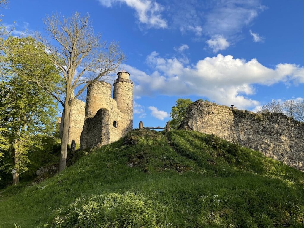 Kostomlaty Castle