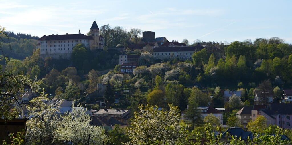 Vimperk Castle: A Medieval Fortress and Renaissance Residence in Czechia 1 Vimperk