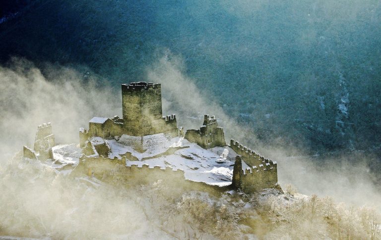 Cly Castle: A Medieval Fortress in Italy’s Aosta Valley
