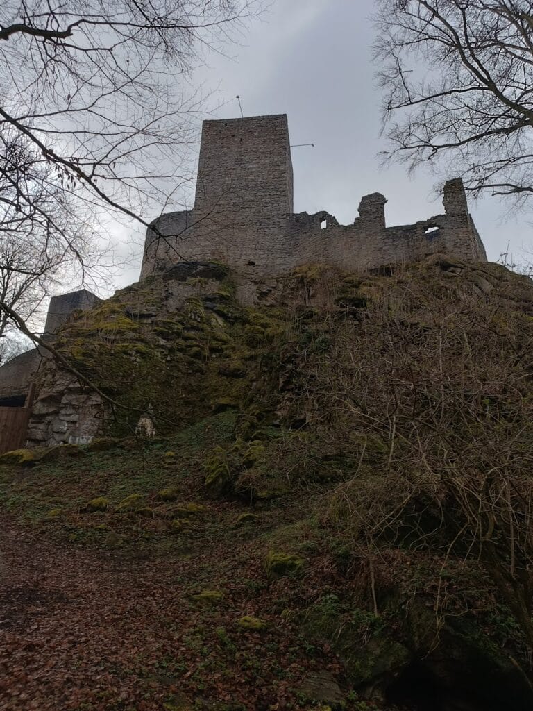 Choustník Castle: A Divided Gothic Stronghold in Czechia 3 Choustník Castle