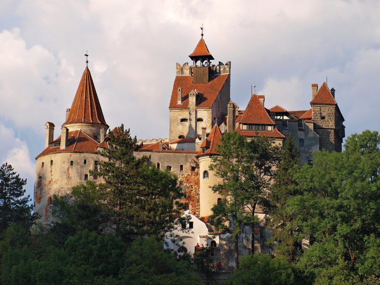 Bran Castle: A Medieval Fortress and Royal Residence in Romania