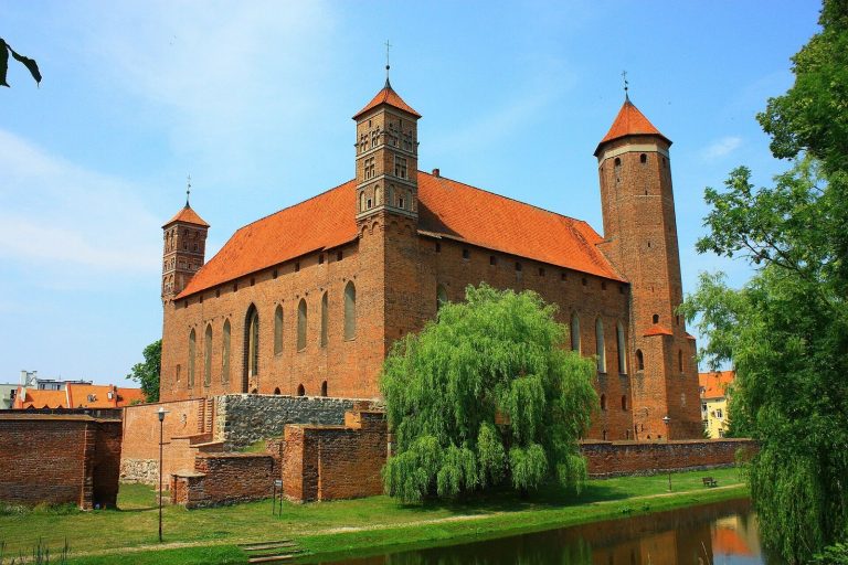 Castle of Warmian Bishops in Lidzbark Warmiński: A Gothic Episcopal Residence in Poland