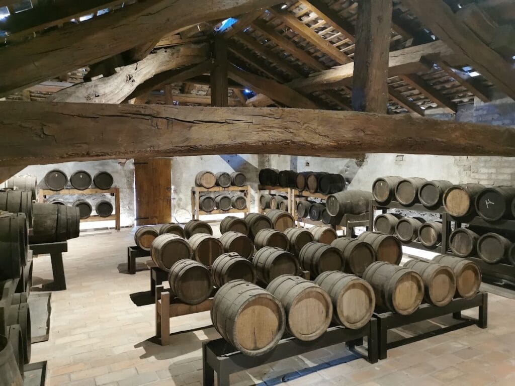 Castello di Roccabianca: A Historic Fortress in Italy 9 Castello di Roccabianca