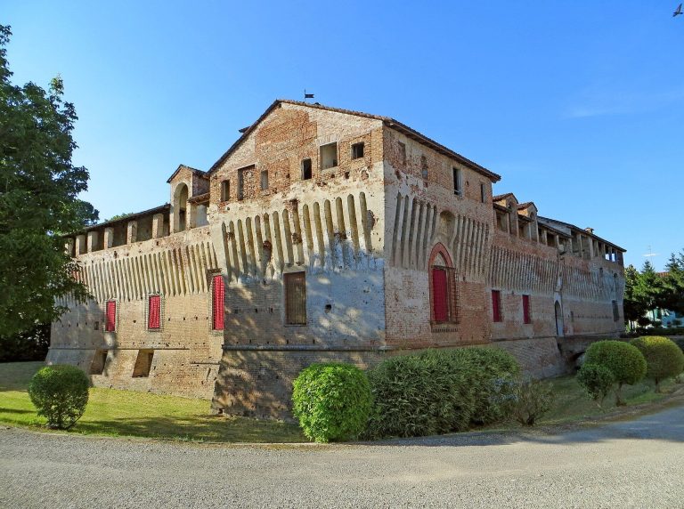 Castello di Roccabianca: A Fifteenth-Century Fortress in Italy