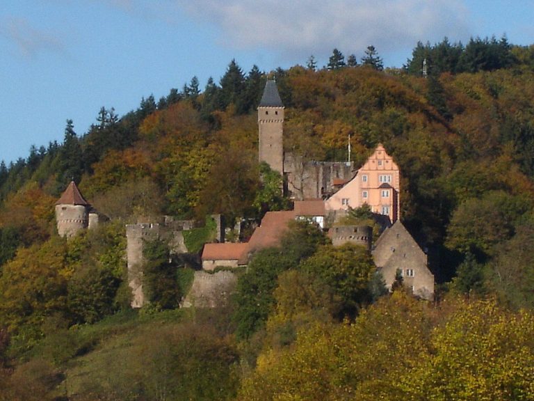Hirschhorn Castle: A Medieval Hilltop Fortress and Renaissance Palace in Germany