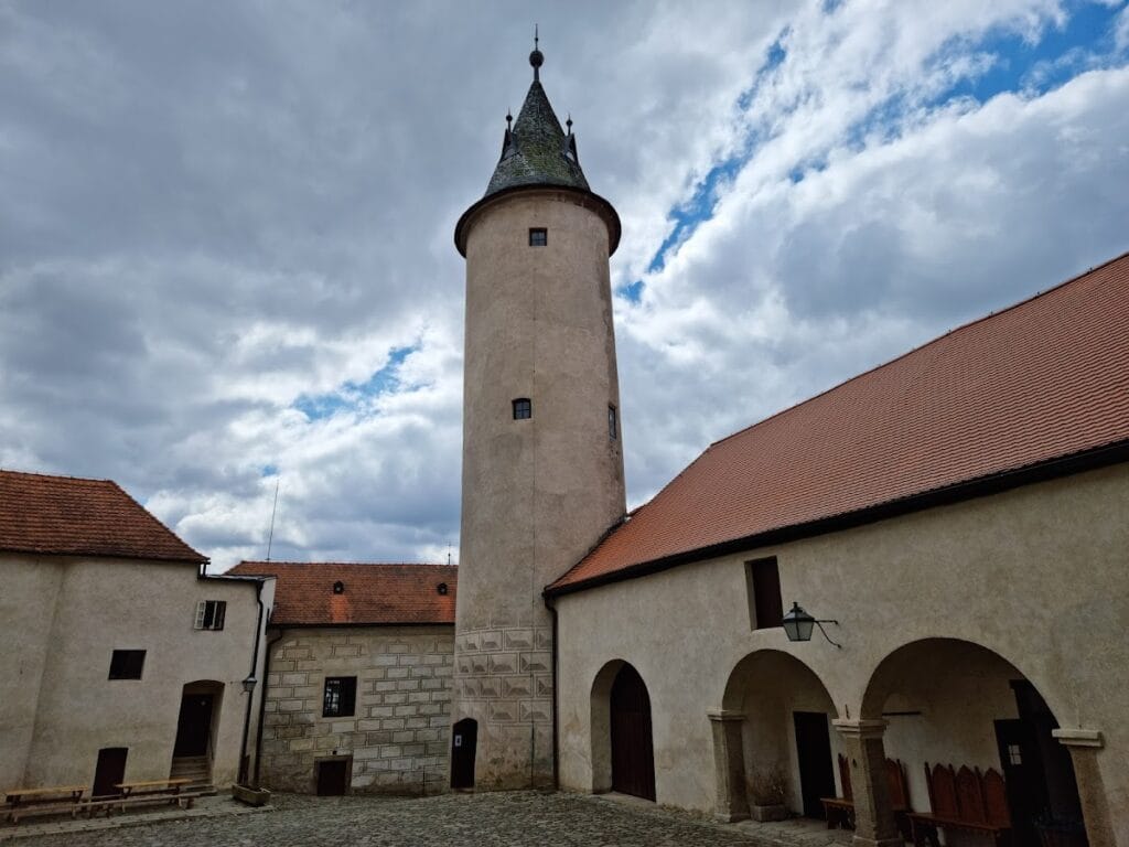 Ledeč nad Sázavou Castle: A Medieval Fortress and Renaissance Residence 1 Ledeč nad Sázavou Castle