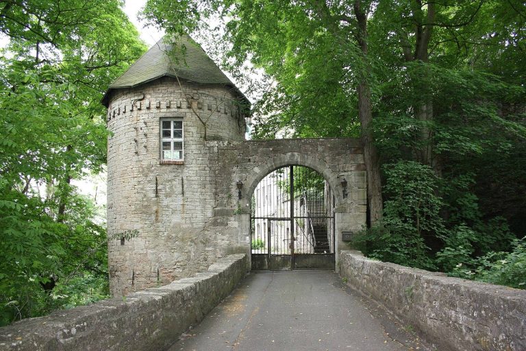 Burg Gleichenstein: A Clerical Hilltop Castle in Germany
