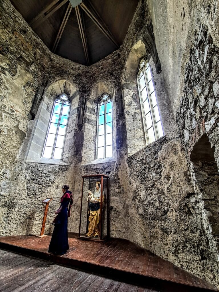 Beckov Castle: A Medieval Fortress and Noble Residence in Slovakia 5 Beckov Castle