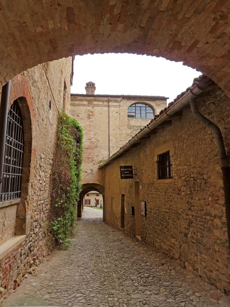 Scipione Castle: A Medieval Pallavicino Fortress in Italy