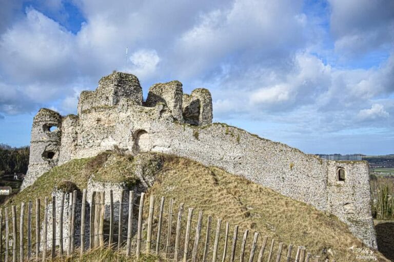 Château d’Arques-la-Bataille: A Medieval Fortress in Normandy, France