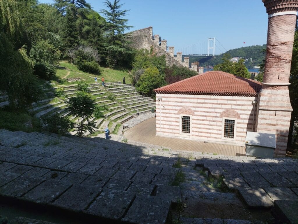 Rumelihisarı: An Ottoman Fortress Controlling the Bosphorus 4 Rumelihisarı