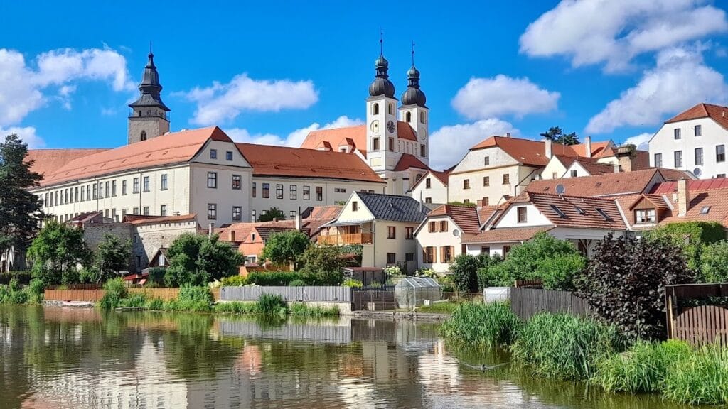 Telč Château: A Historic Renaissance Water Castle in the Czech Republic 8 Telč château