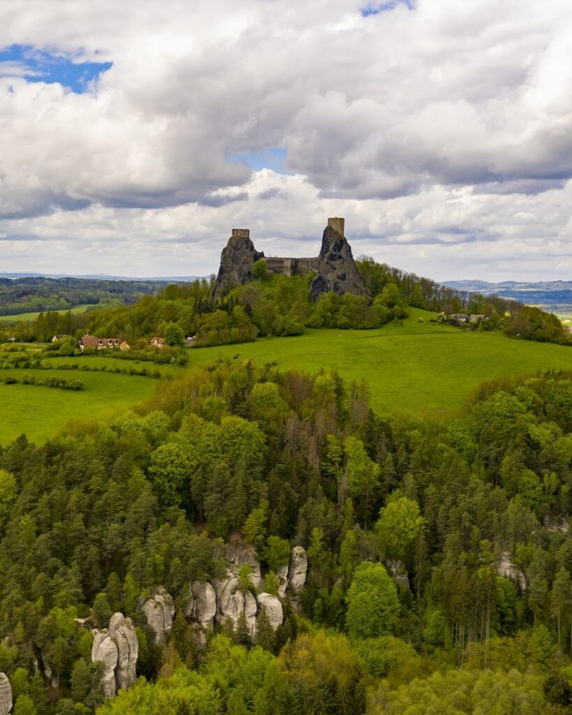 Trosky Castle: A Medieval Fortress in the Czech Republic 6 Trosky Castle