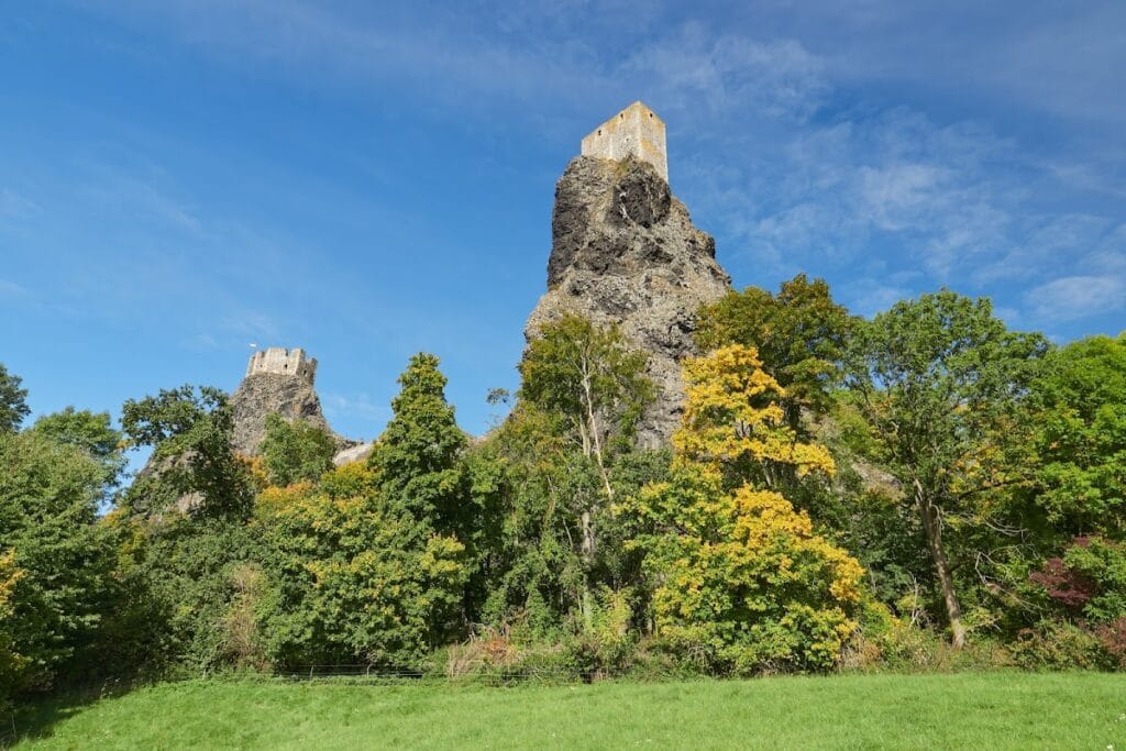 Trosky Castle: A Medieval Fortress in the Czech Republic 9 Trosky Castle